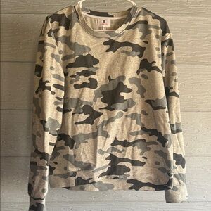 Sundry Gray Camo Women's Top